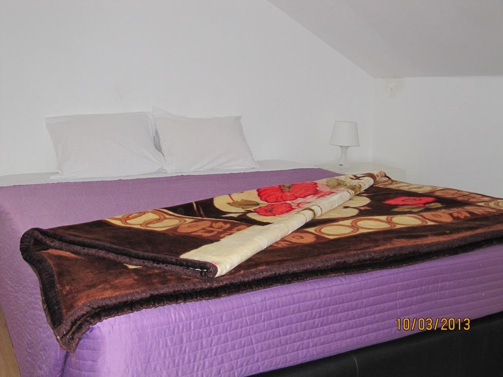 Go Hostel Лиссабон Номер фото