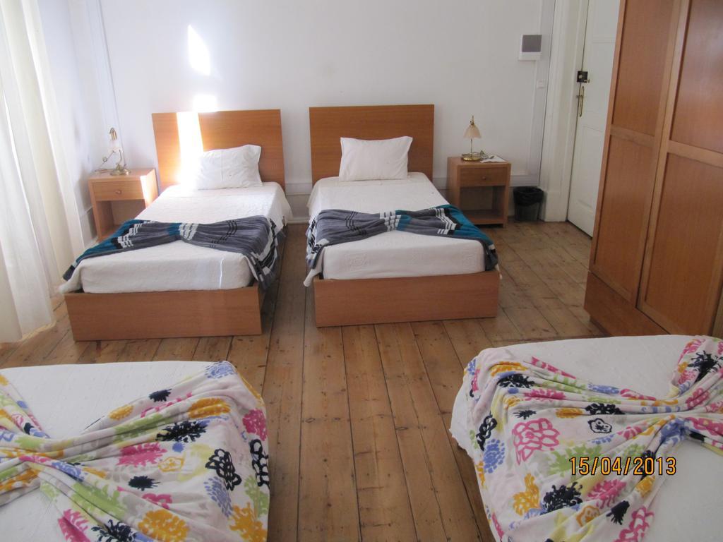 Go Hostel Лиссабон Номер фото