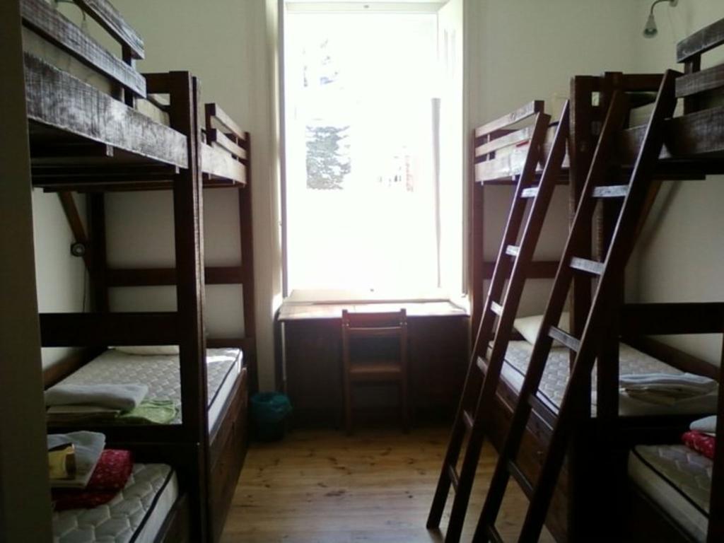 Go Hostel Лиссабон Номер фото