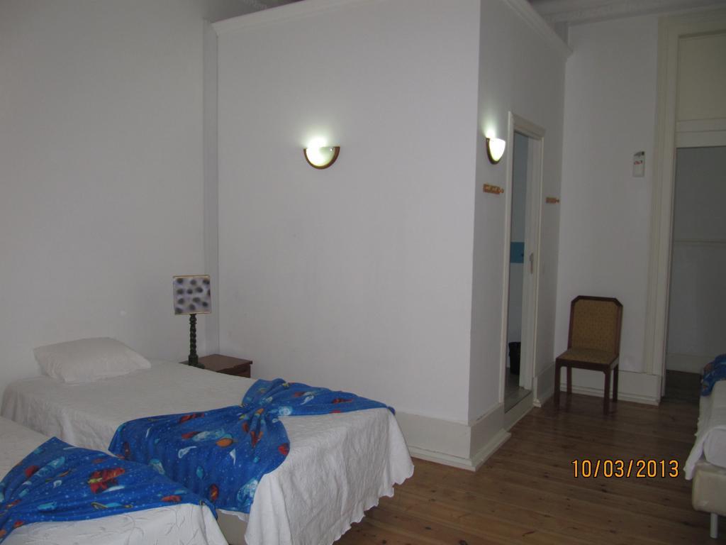 Go Hostel Лиссабон Номер фото