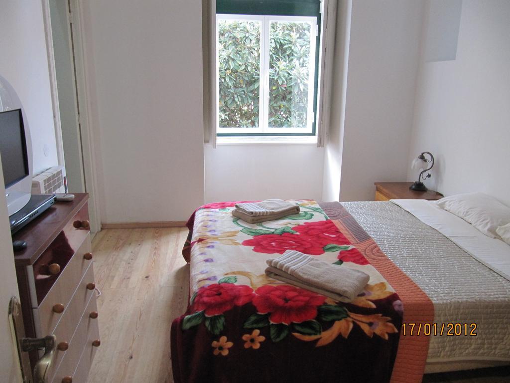 Go Hostel Лиссабон Номер фото