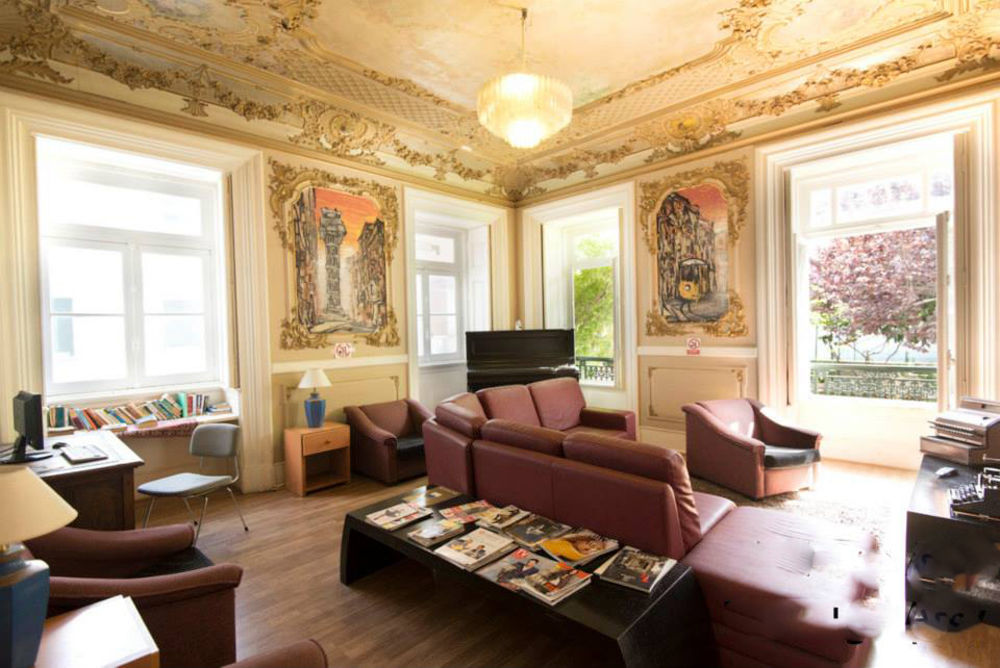 Go Hostel Лиссабон Экстерьер фото